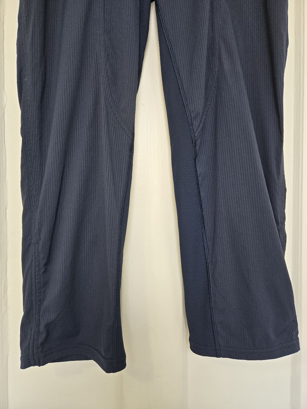 Lululemon Women's Dance Studio Pant III Size 8 Pull-on Drawstring Active Navy - Picture 6 of 12